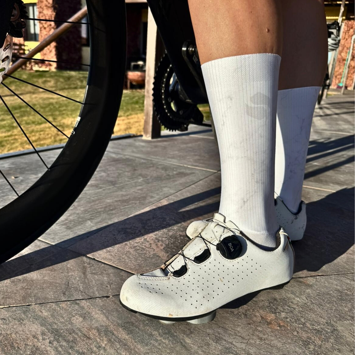 Calze aerodinamiche da ciclismo bianche con scarpino